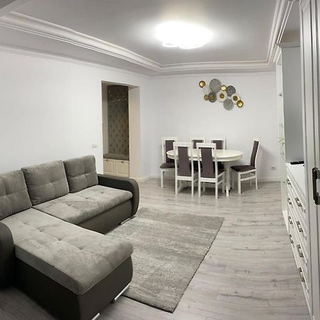 Apartament Areni Suceava Esterno foto